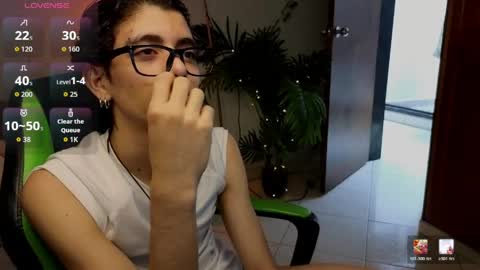 matty_spark online show from May 29, 2:38 pm