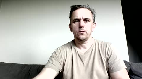 matureontheedge online show from June 14, 6:04 am