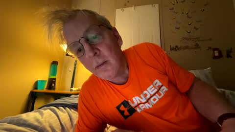 maurice1922 online show from December 22, 6:26 pm