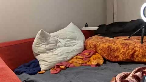 Snapshot of maury311278 chatting on January 8, 12:38 am Marcellobausola  s k i -p e online show from January 8, 12:38 am