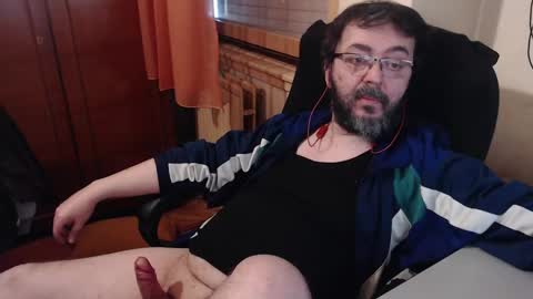 Max online show from February 16, 7:48 am