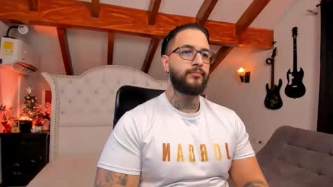 max D. online show from December 14, 11:12 pm