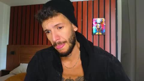 Max Taylor online show from February 6, 8:39 pm