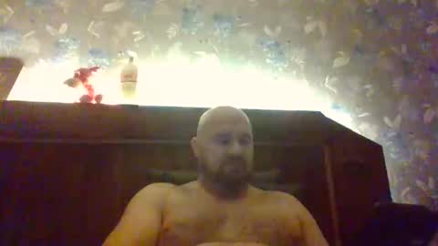 Snapshot of maxhunter chatting on September 18, 5:20 am maxhunter online show from September 18, 5:20 am