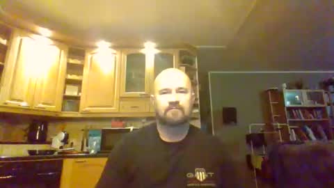 Snapshot of maxhunter chatting on September 30, 4:21 pm maxhunter online show from September 30, 4:21 pm