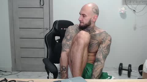 Maximus Fox online show from April 2, 8:00 am