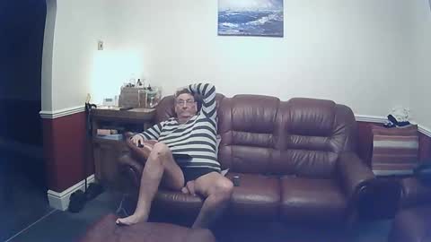 MAX online show from January 11, 8:32 pm