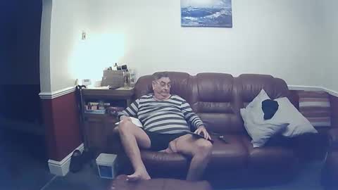 MAX online show from March 3, 10:40 pm