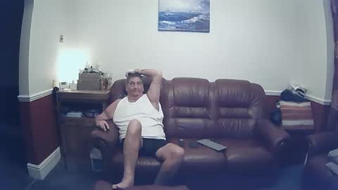 MAX online show from December 21, 8:21 pm