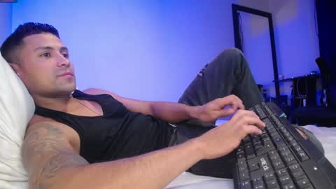 MAXI      online show from December 4, 5:05 am