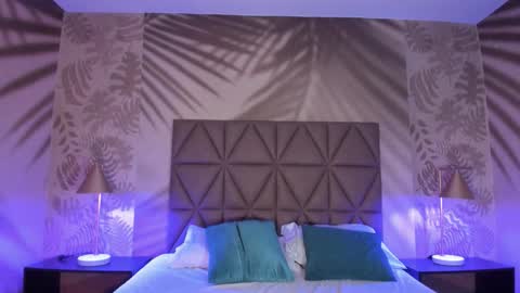 maxim online show from November 13, 3:11 am