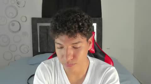 Maximiliano online show from March 15, 8:04 pm