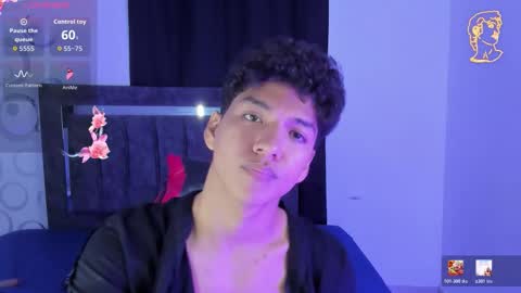 Maximiliano online show from February 26, 11:17 pm