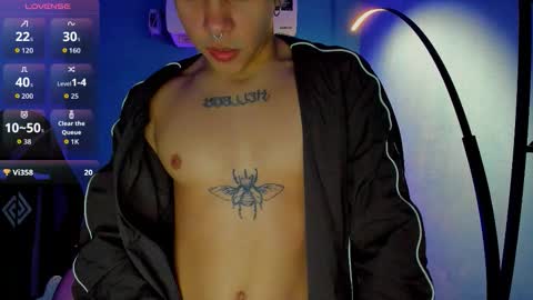 Snapshot of maximiliano_scoott_ chatting on September 29, 7:10 pm maximiliano_scoott_ online show from September 29, 7:10 pm
