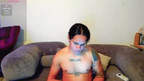 maximiliano_scoott_ online show from April 7, 6:24 am