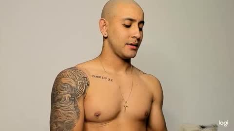 Maximo online show from February 3, 9:53 pm