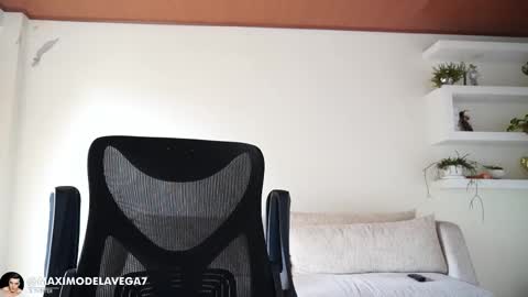 Sebastian online show from February 13, 3:39 pm