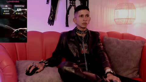 MAXIMO online show from April 7, 2:17 pm