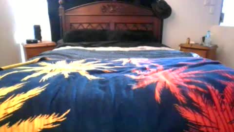 Max online show from February 23, 11:06 pm