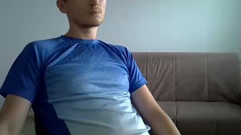 Snapshot of maxrelax90 chatting on September 14, 1:02 pm maxrelax90 online show from September 14, 1:02 pm