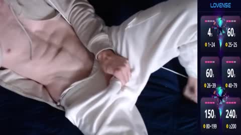 MaxRouger online show from October 23, 6:44 pm