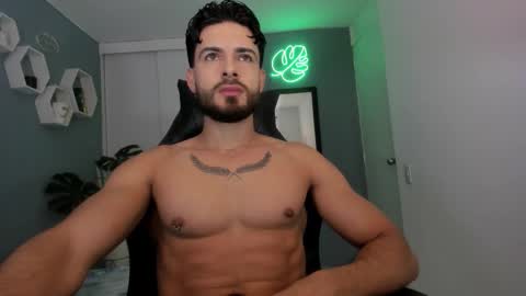 Maxi online show from December 2, 3:20 am