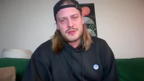 Max Watts online show from November 22, 9:36 pm