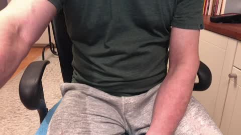 Max online show from April 7, 3:28 am