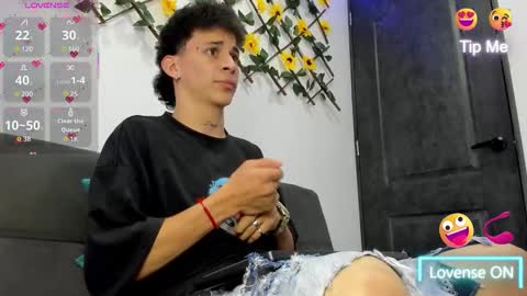 Max online show from February 19, 3:03 am