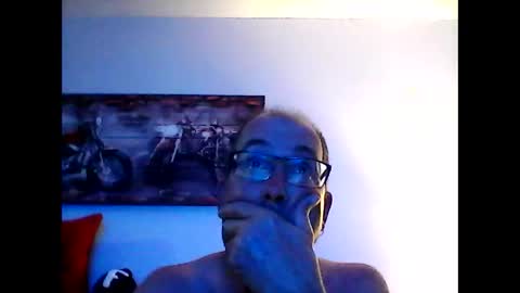 me at home online show from September 25, 2:21 am