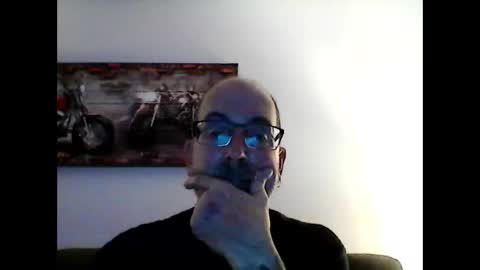 me at home online show from February 19, 2:33 am