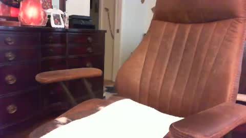 Snapshot of medfirebear chatting on October 20, 8:02 pm medfirebear online show from October 20, 8:02 pm