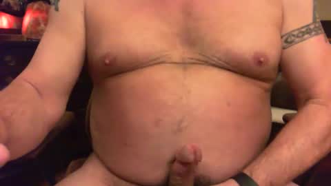 Snapshot of medfirebear chatting on February 24, 12:41 am medfirebear online show from February 24, 12:41 am