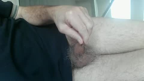 meforu21 online show from March 2, 8:05 am