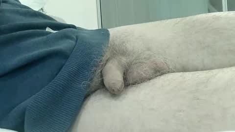 meforu21 online show from March 18, 6:33 pm