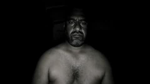 IslandBoy online show from February 8, 10:21 am