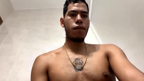 memolesta13 online show from March 4, 11:29 am