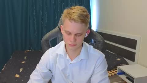 Mickey online show from November 8, 9:01 am