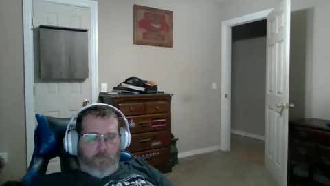 mercer1977 online show from April 3, 6:15 pm