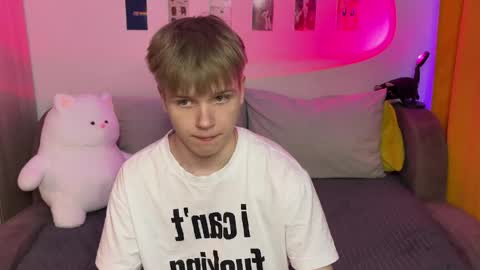 Arthur online show from April 14, 10:09 pm