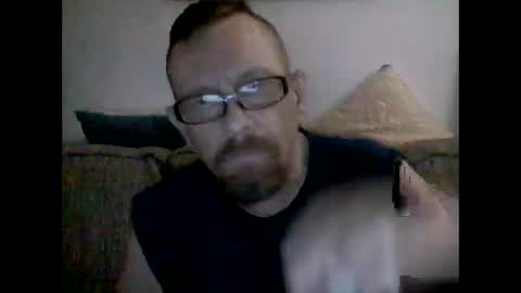 mhitch924 online show from May 1, 2:04 am