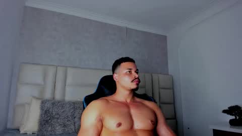 Michael online show from November 6, 3:20 am