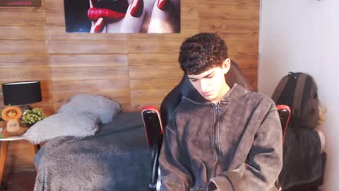 michaelkoiv online show from March 30, 12:28 pm