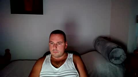 micic3 online show from June 20, 1:43 am