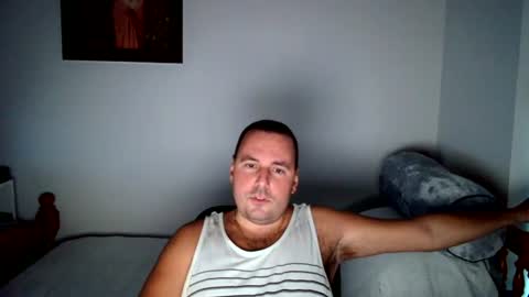 micic3 online show from July 19, 1:00 am
