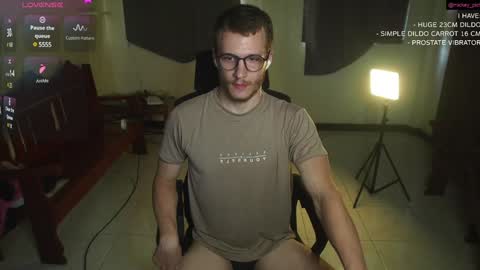 Mickey online show from December 9, 8:00 am