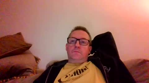Snapshot of middleton2021 chatting on January 3, 5:31 pm middleton2021 online show from January 3, 5:31 pm