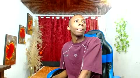 milo online show from March 5, 9:44 pm