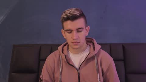 mikael online show from March 11, 5:03 am