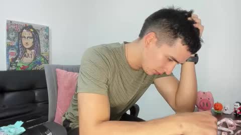 mike3xxx online show from November 12, 3:01 am